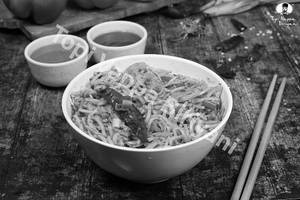 Schezwan Veg Noodles
