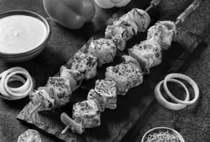 Paneer Tikka Shashlik (8 Pcs)