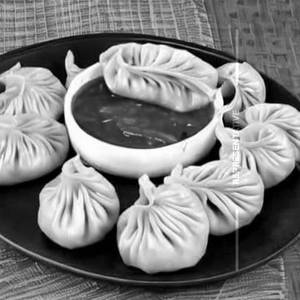 Jhol momo