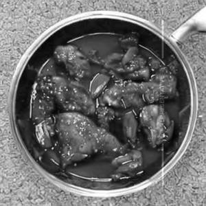 Chicken in Hot Garlic Sause 