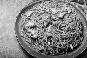 Schezwan chicken noodles