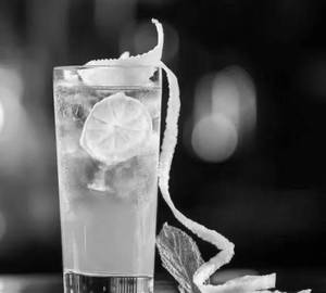 Blue lagoon mojito