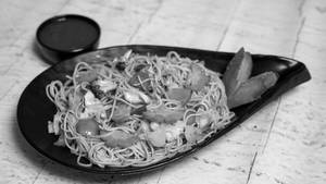 Veg Hakka Noodles
