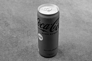 Coke Zero Soft Beverage [330 Ml]