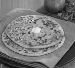 Pyaaz [onion] paratha