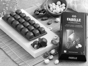 Hazelnut Mousse Bar - Centre filled Milk Chocolate