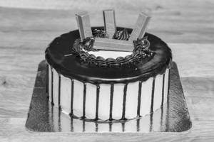 Cadbury Kitkat Cake