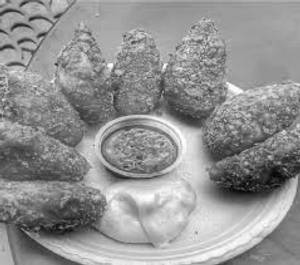 Veg Kurkure Momos [10 Pieces]