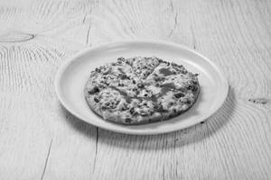 Veg cheese pizza 9 inches