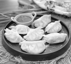 Paneer momos steamed
