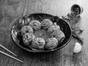 Hot Garlic Mushroom Wheat Momos