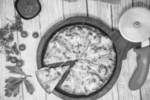 Paneer Tikka Pizza