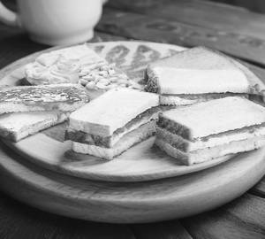 Jam Slice