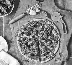 Paneer Mushroom Pizza (Medium 8") 