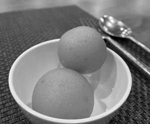 Hot Gulab Jamun (3 Piece)