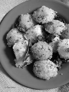 Ghee Podi Mini Idli [12 Pieces]