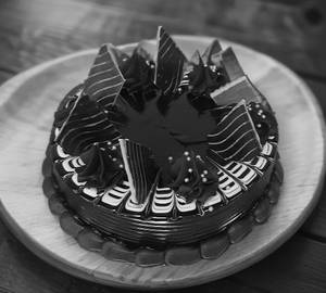 Choclate over load cake
