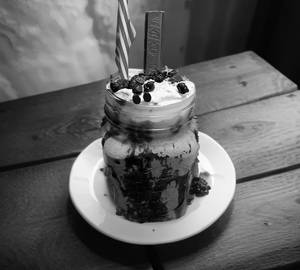 Special Kitkat Thickshake [300 Ml]