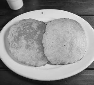 Chole Bhatoore (Half Plate)