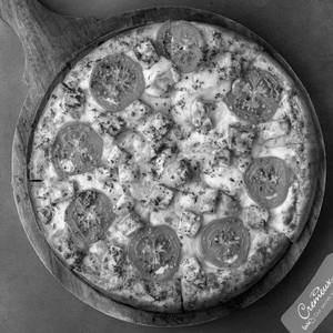 Tandoori Paneer Pizza