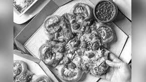 Chicken and cheese pizza momos [5 pieces]