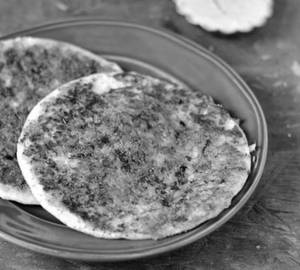 Ghee podi onion uttapam