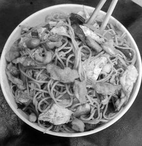 Chicken Schezwan Noodle