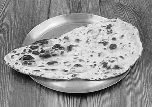 Naan (100 Gm)