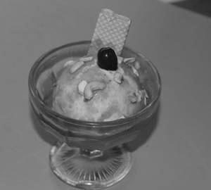 Pitch N Apricot Single Sundae