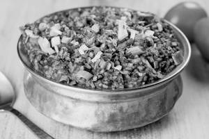 Palak Lasuni Khichdi (850 Gm)