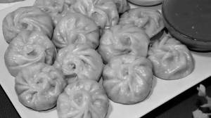 Veg Steamed Momos [6 Pieces]