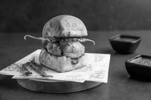 Vada Pav (1 Pc)
