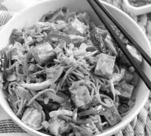Noodles with paneer