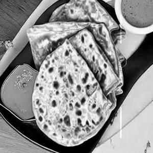 Paneer Paratha Fried 