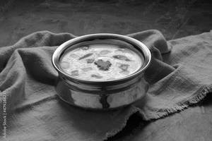 Cucumber raita