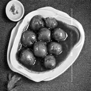 Gulab Jamun (Red Gravy)