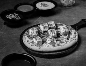 Paneer Tikka Pzaa