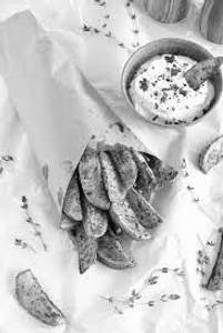 Hand Tossed Herby Potato Wedges