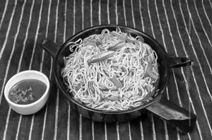 Vegetable Schezwan Noodles 