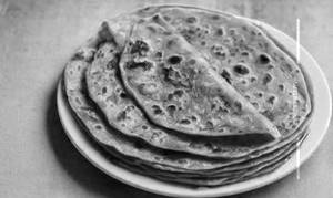 Methi Paneer Paratha