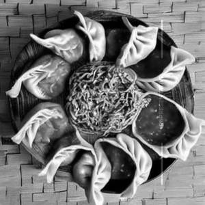 Momos
