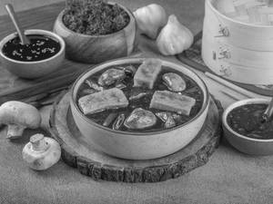 Paneer Mushroom Chilli Gravy
