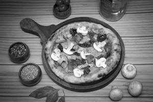 Mushroom Delight Pizza