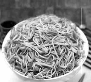 Veg Hakka Noodles