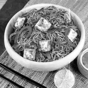 Singapore Noodles Paneer