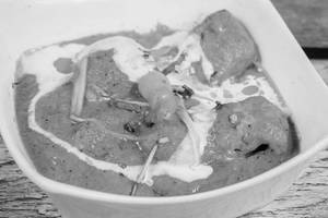 Tawa Chaap Gravy
