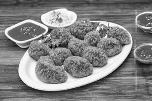 Chicken Kurkure Momos