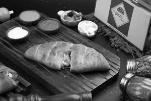 Paneer Tikka Stuffed Garlic Bread