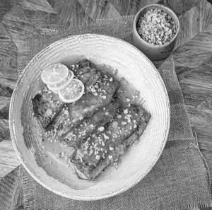 Grilled Fish In Lemon Butter Garlic Sauce