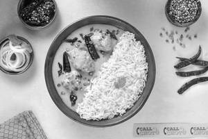 Pammi Aunty ke Kadhi Chawal